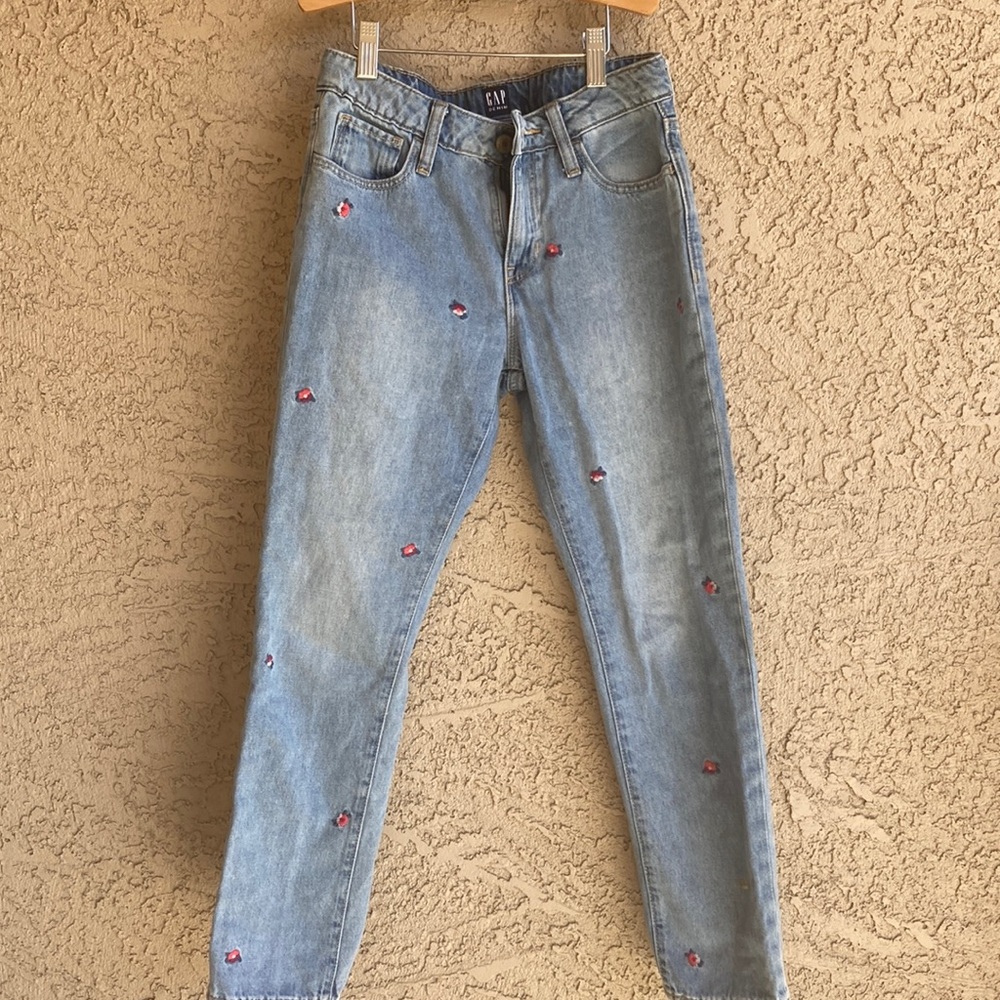 GAP Girls size 12 denim blue jeans with embroidery flowers